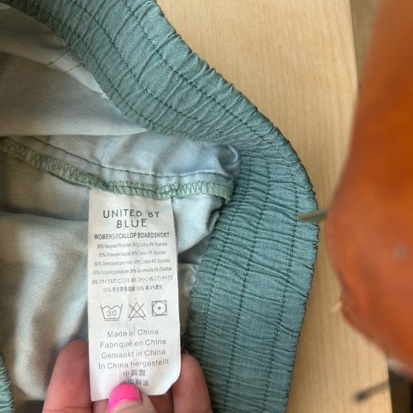 United By Blue S EUC Green board/Athletic Shorts - Picture 10 of 10